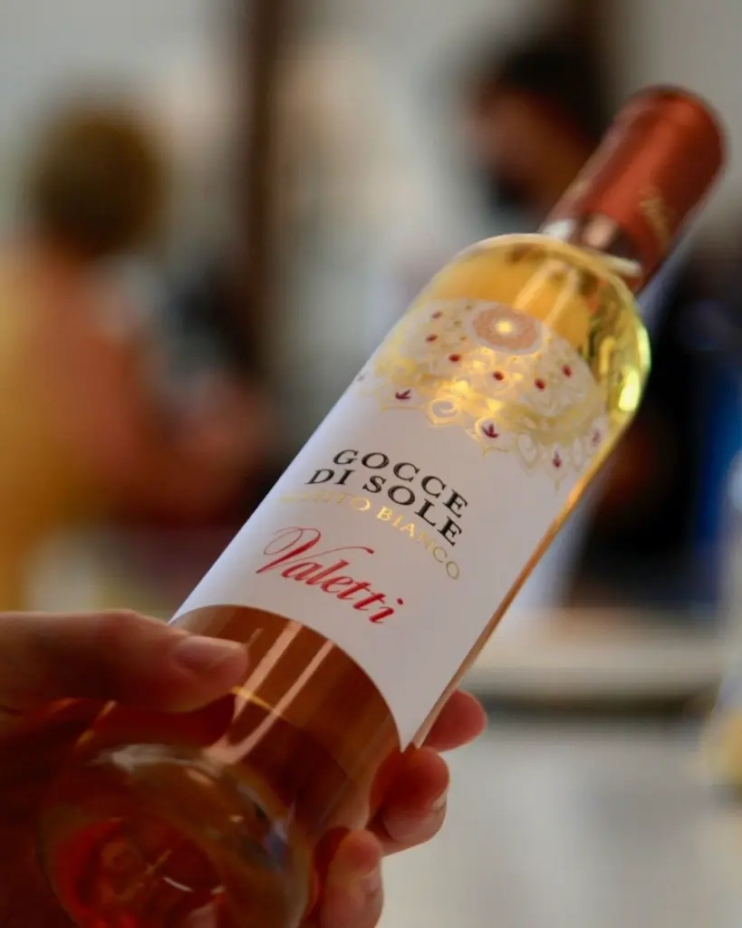 valetti-veneto-outdoor-tasting.webp