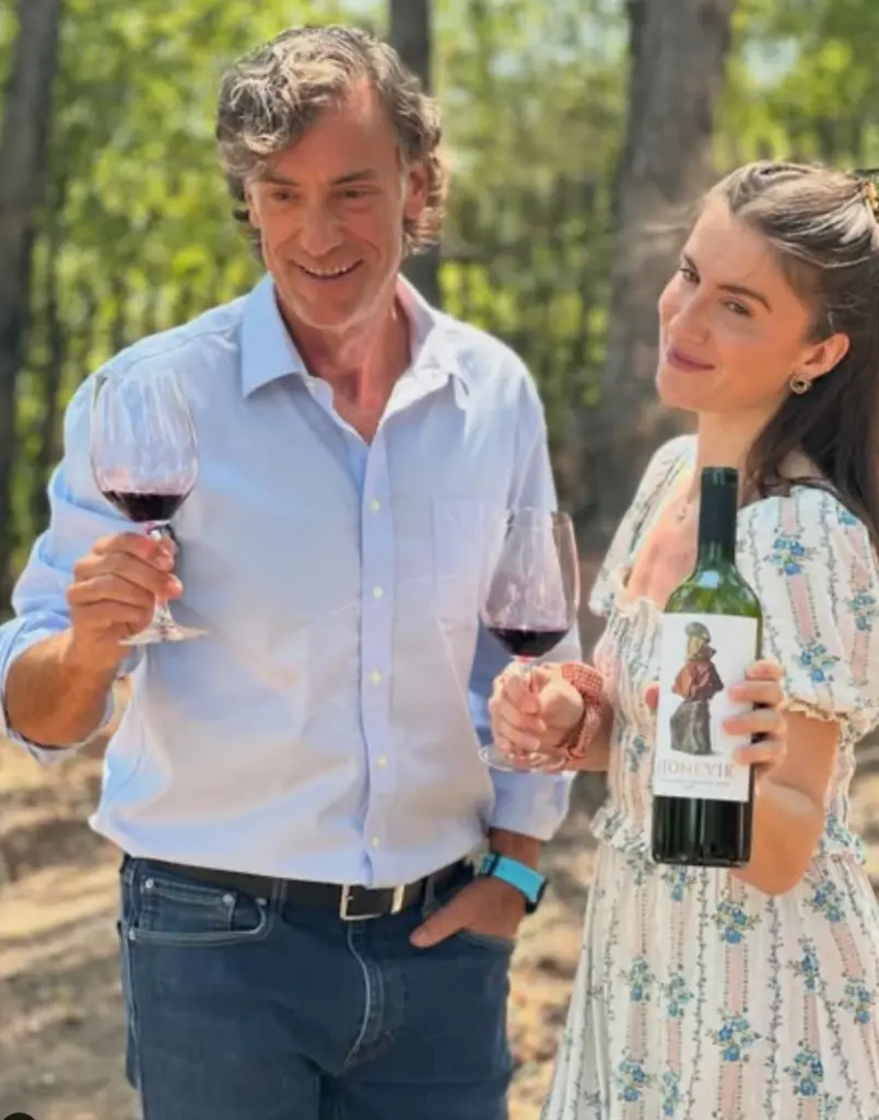 vik-tasting-chile.webp