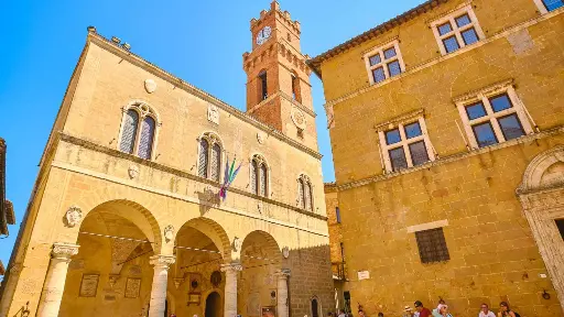 Italy, Tuscany, From Florence - Full Day Tour To Val D'orcia And Gladiator's Fields: Montalcino, Montepulciano And Pienza With Wine And Cheese Tasting