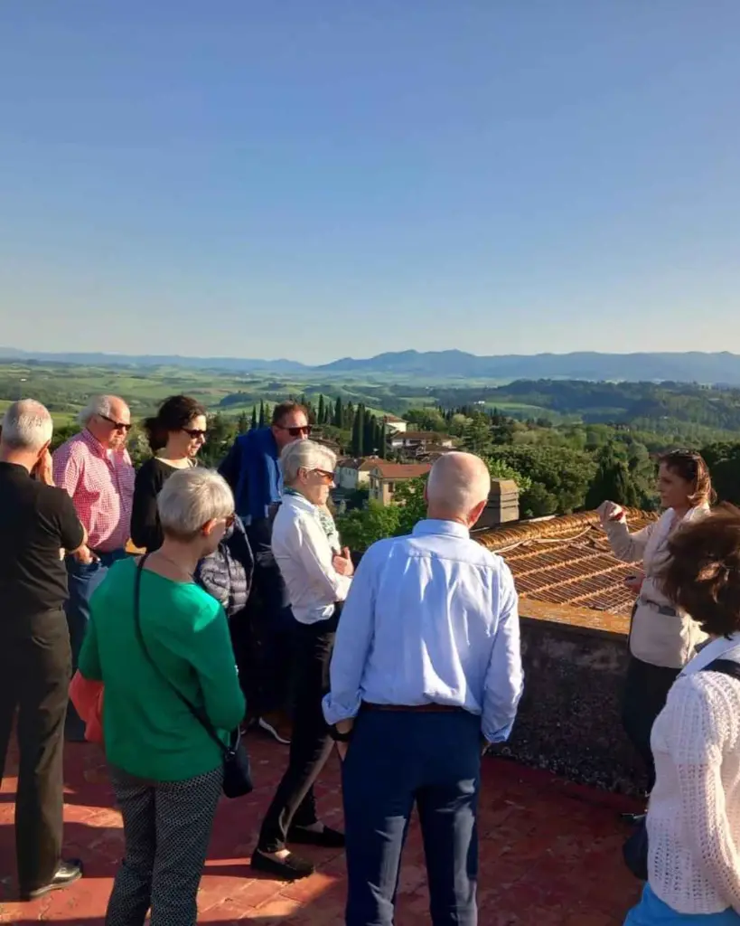 tenuta-di-ghizzano-vineyards-tour-tuscany-italy.webp