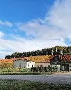 la-veneranda-wine-estate-italy.webp