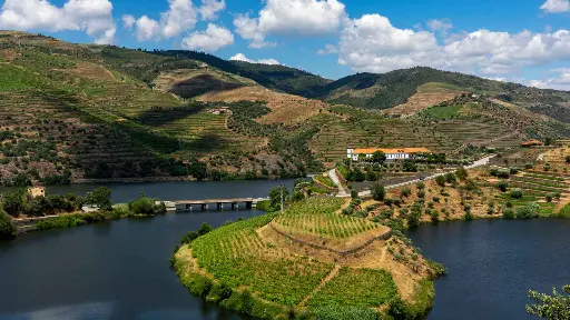Portugal, Douro, Uncharted Douro – Land Rover & Sail Edition