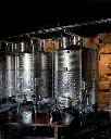 pomaio-eco-design-wine-cellar.webp