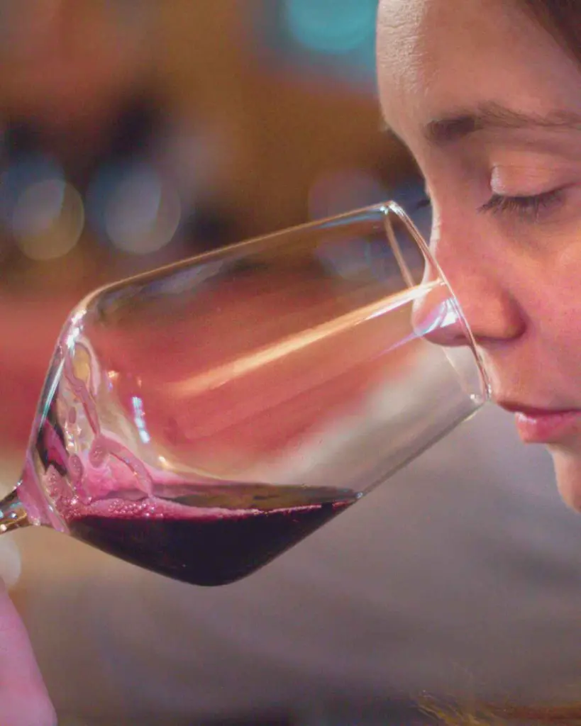 wine-tasting-genova-italy.webp