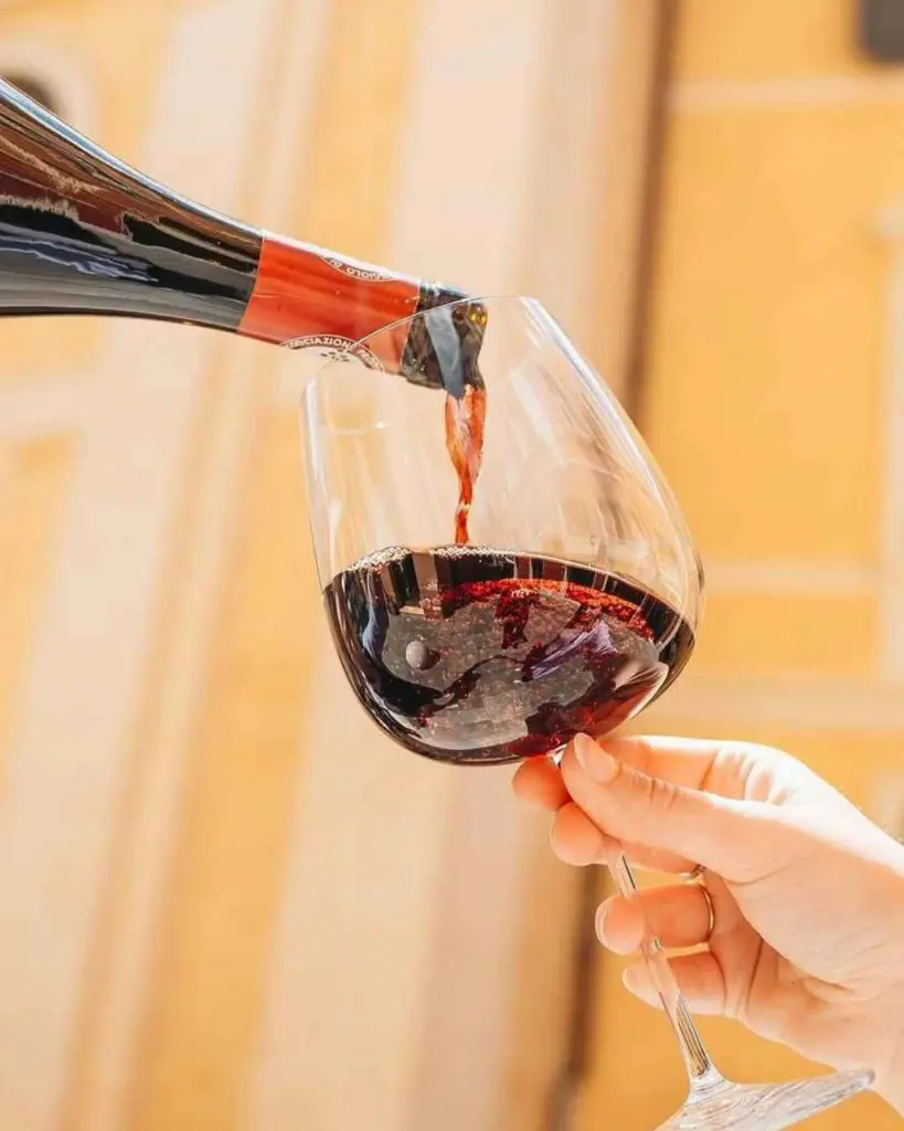 modena-wine-tasting.webp