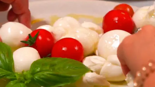 Italy, Tuscany, Say Cheese! Mozzarella Making & Wine Tasting In The Heart Of Florence