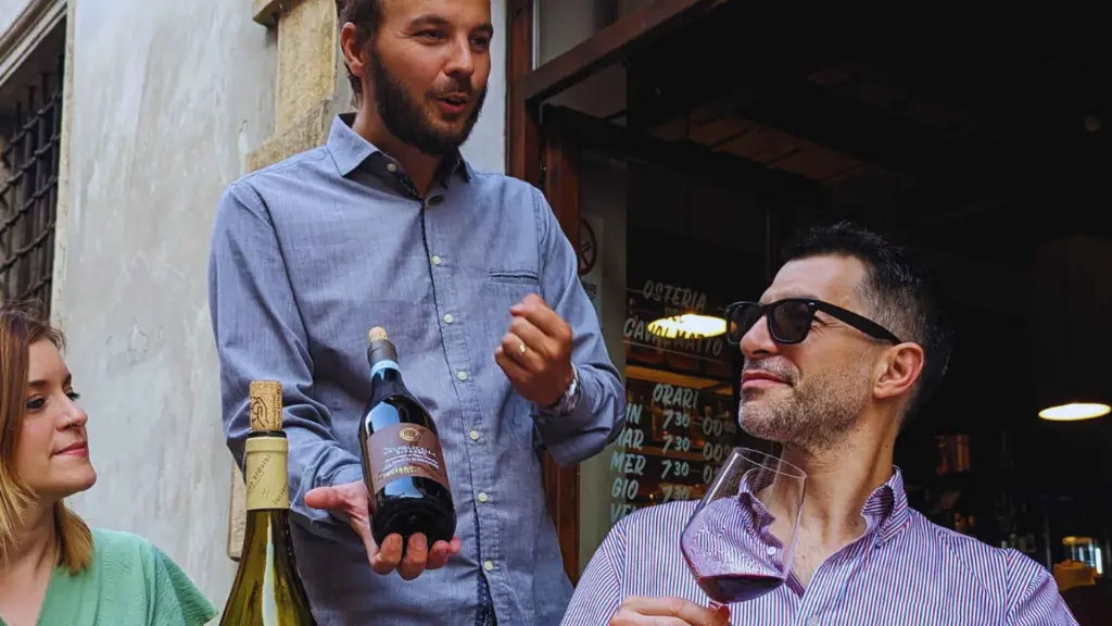 enoteca-baraldi-sommelier-guided-wine-tasting.webp