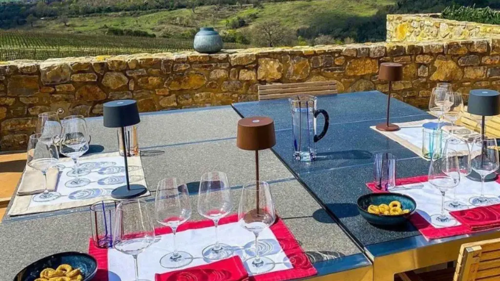 roccapesta-wine-tasting.webp