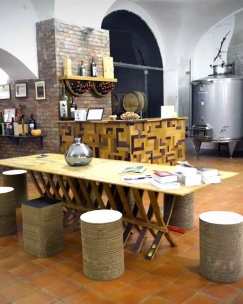 elena-fucci-winery-visit-italy.webp