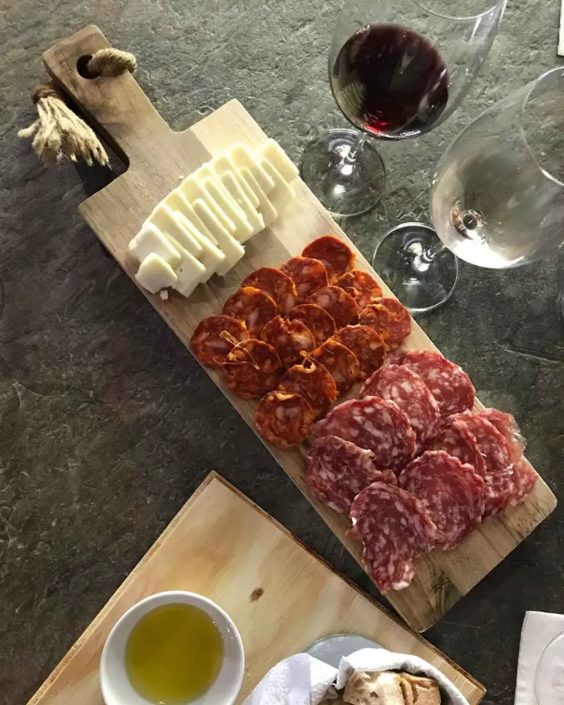 adega-jose-de-sousa-food-and-wine-tasting-portugal.webp