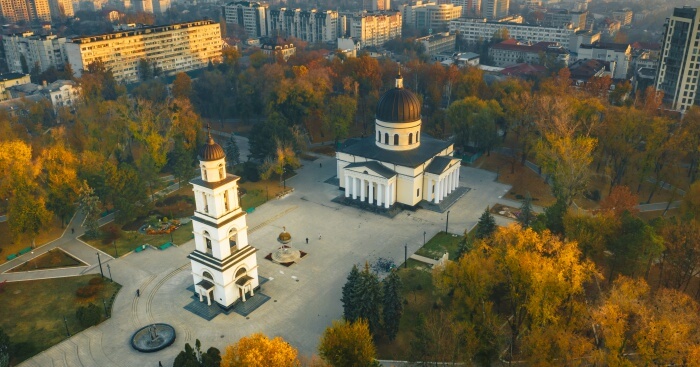 Moldova Tours - Milestii Mici Tasting Tour & Chisinau City Tour