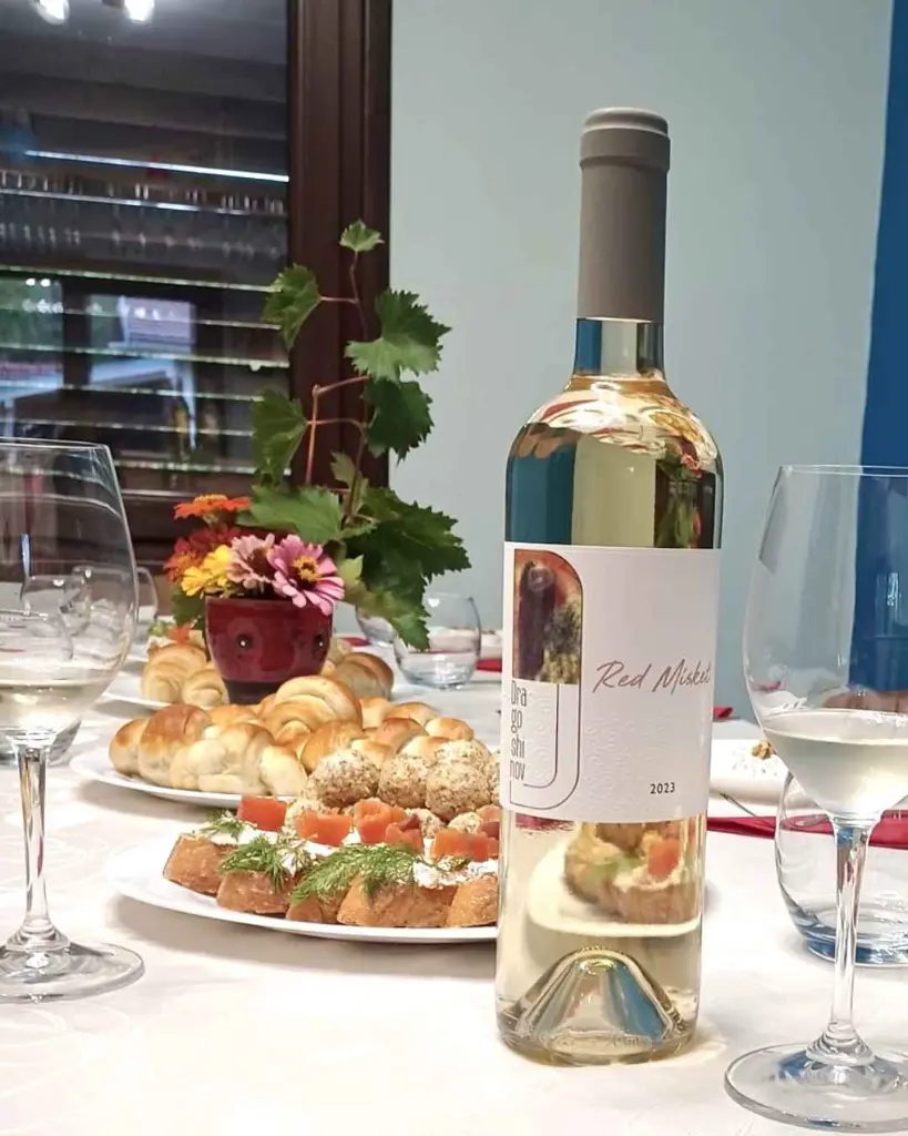 dragoshinov-wine-tasting-bulgaria-veliko-tarnovo.webp