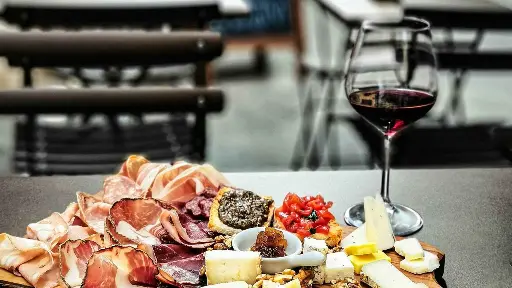 Italy, Tuscany - Tuscan Classics Tasting Class in Siena