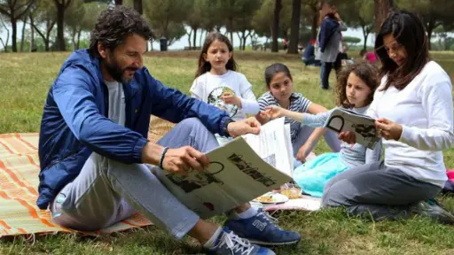 Italy, Rome - Picnic in Villa Borghese