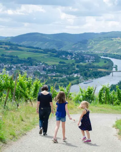 Germany, Mosel, Weingut Gindorf - Wine Tasting Game: The Magic Glass