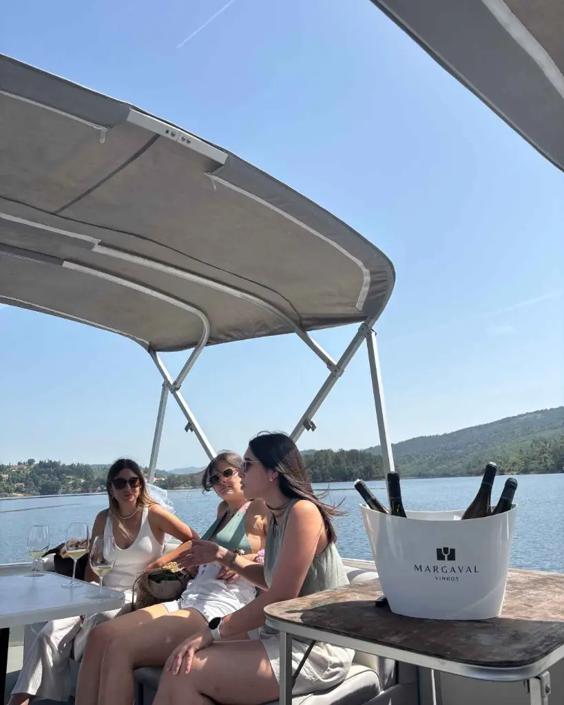 adega-de-gaveta-boat-tour-and-wine-tasting-portugal.webp