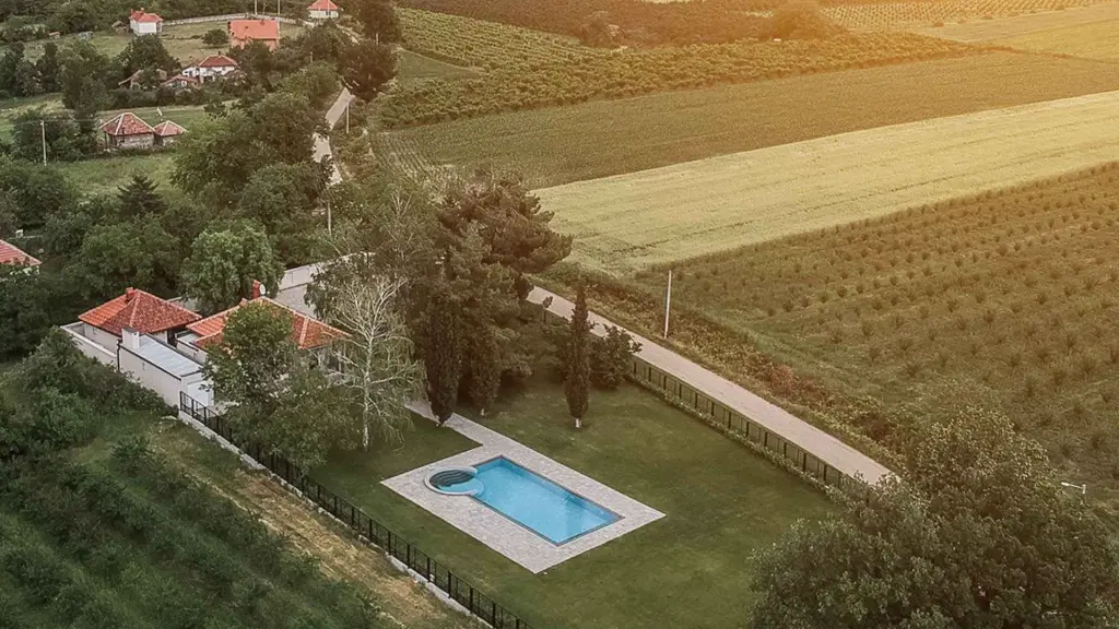 villa-jezevac-private-wine-escape-oplenac-serbia.webp