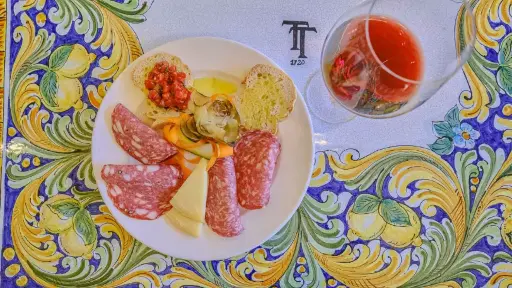 Italy, Tuscany, From Florence -  Chianti Delights: A Tale Of Two Wineries With A Vineyard Dinner