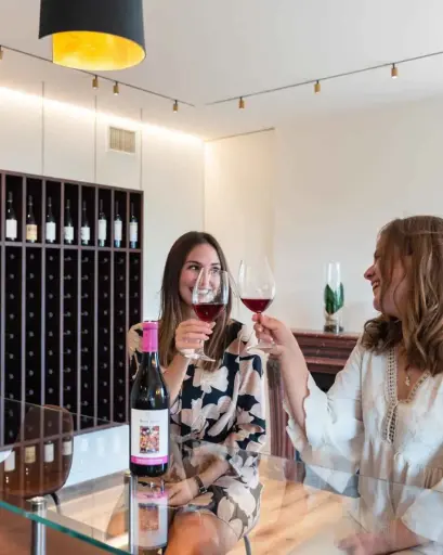 Italy, Piedmont, Bel Colle - Langa Crus