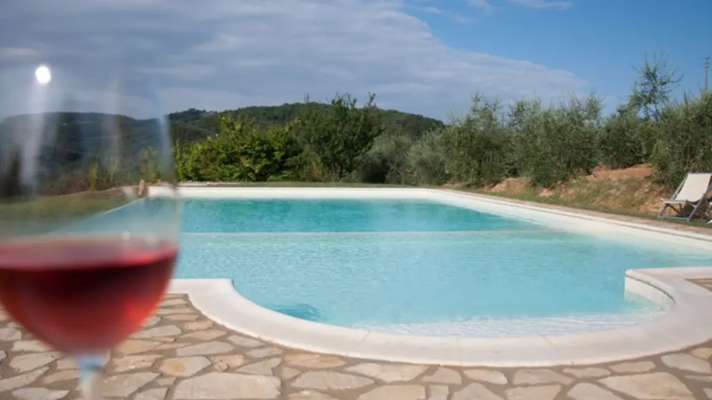 vagnoni-wine-experience-tuscany-italy.webp