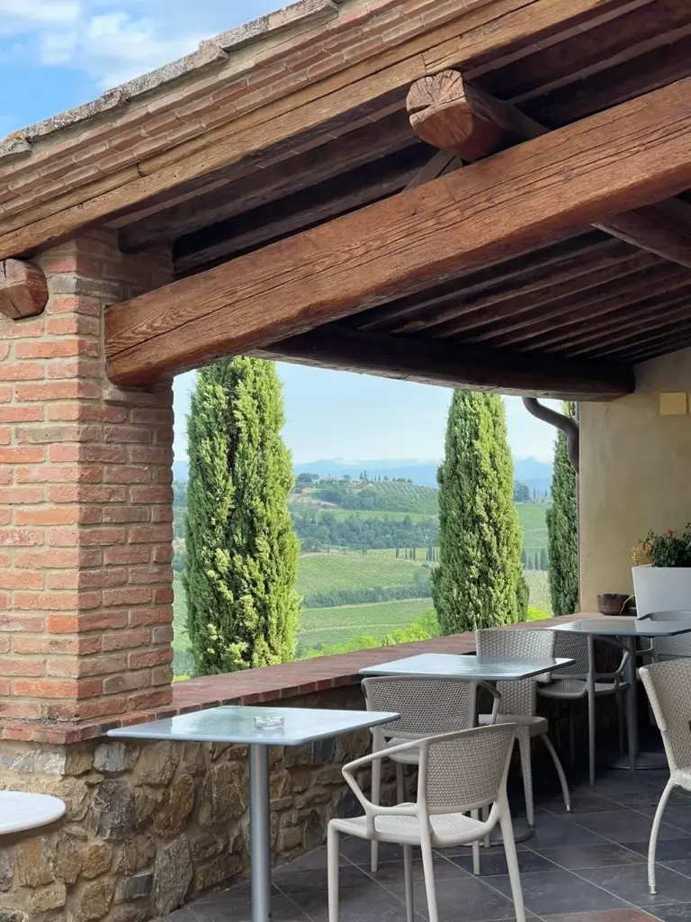 poderi-arcangelo-winery-tuscany.webp