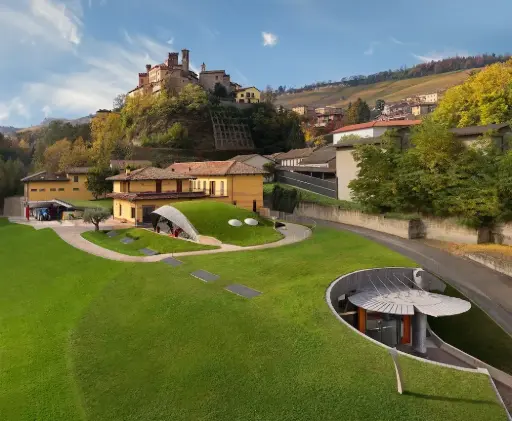 Italy, Piedmont, Cascina Adelaide - BAROLO CRUS