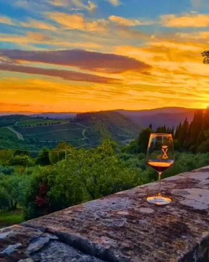 Italy, Tuscany, Tenuta Bossi - Elegance in the Glass