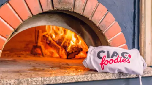 Italy, Tuscany, Florence - Small Group Pizza & Cannolo Making Class With Unlimited Wine – Express Cooking Experience